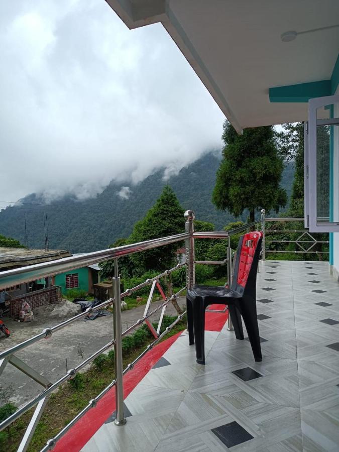 Mairung Gaon Farm Stay Rishop Exterior foto